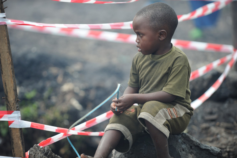 Hope For Cameroon: La vie d'un enfant orphelin !!!